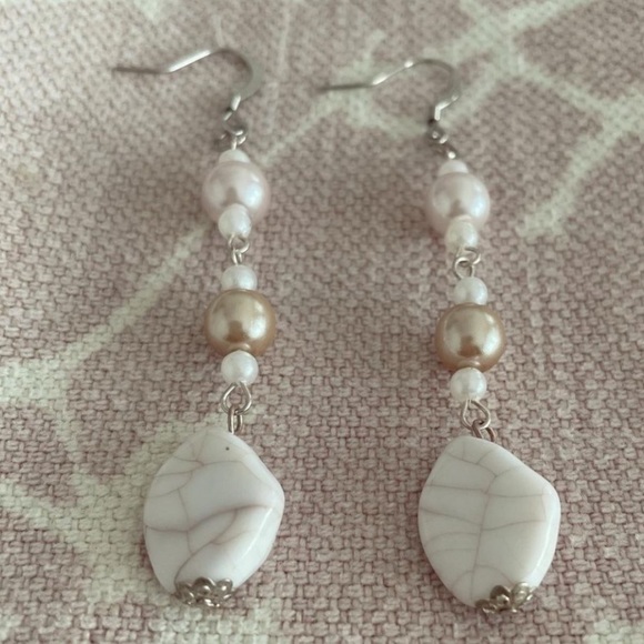 Faux Pearl Romantic Earrings - Picture 2 of 2
